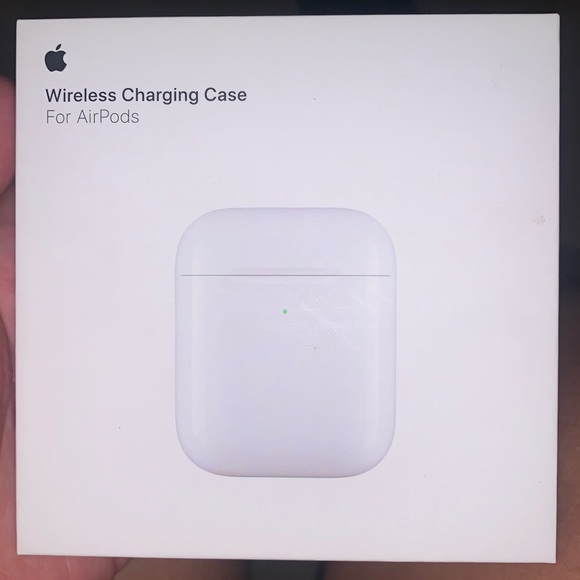AIRPOD CASE ONLY NO AIRPODS JUST THE CASE I BOUGHT FROM APPLE NEW JUST OPENED IT